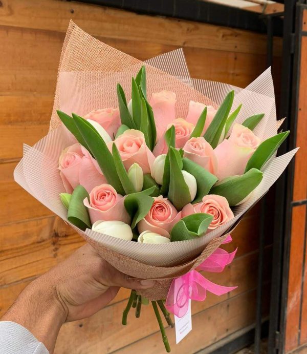 Ramo Rosas y Tulipanes