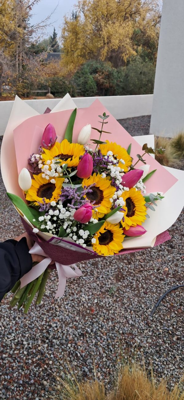 Ramo Girasol y tulipanes